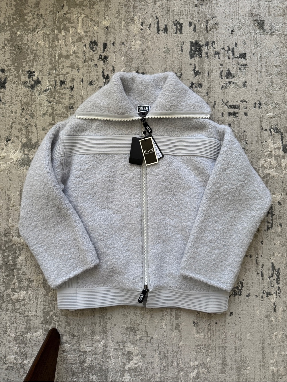 NWT Women’s Giorgio Armani Neve Jacket EU44